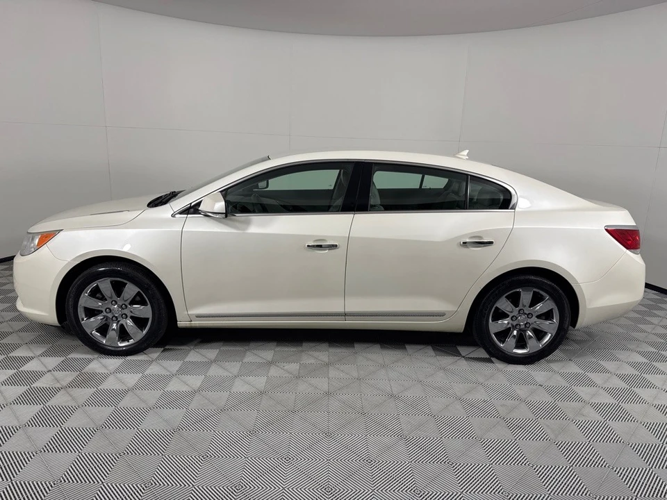 2010 Buick LaCrosse - Image 7 of 12