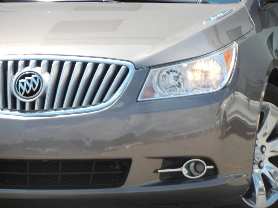 2010 Buick LaCrosse - Image 4 of 21