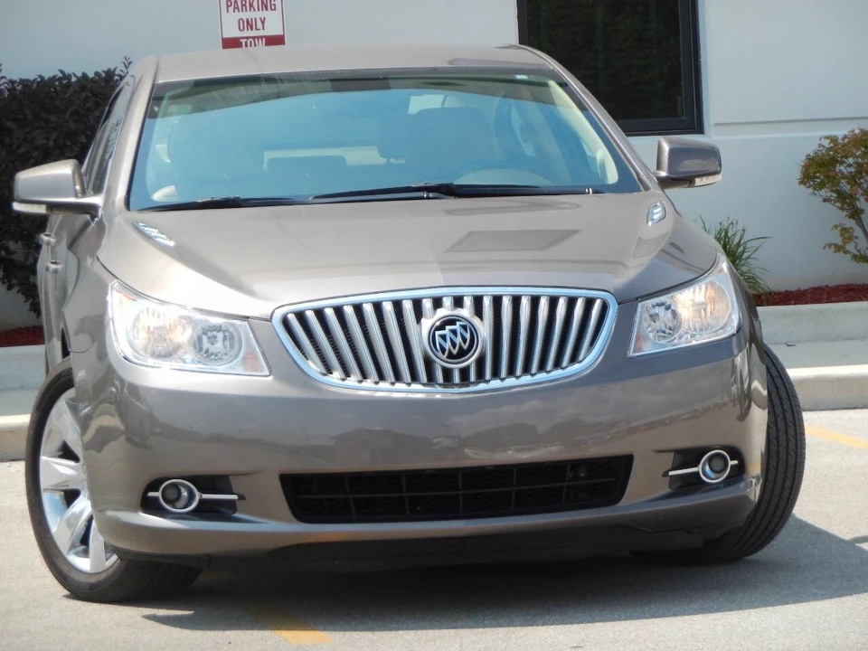 2010 Buick LaCrosse - Image 5 of 12