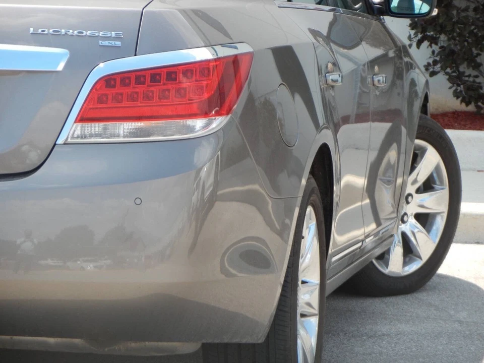 2010 Buick LaCrosse - Image 17 of 21