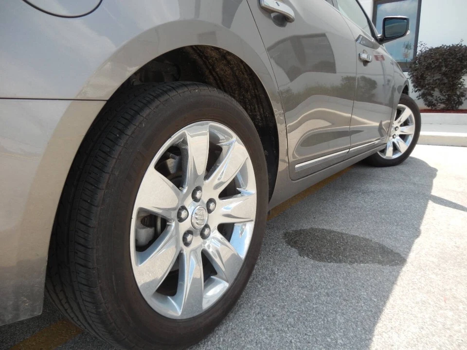 2010 Buick LaCrosse - Image 18 of 21