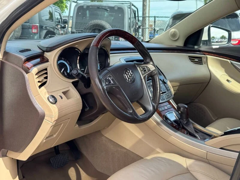 2010 Buick LaCrosse - Image 9 of 20