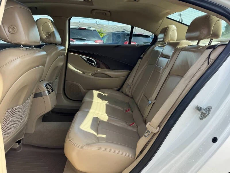 2010 Buick LaCrosse - Image 12 of 20
