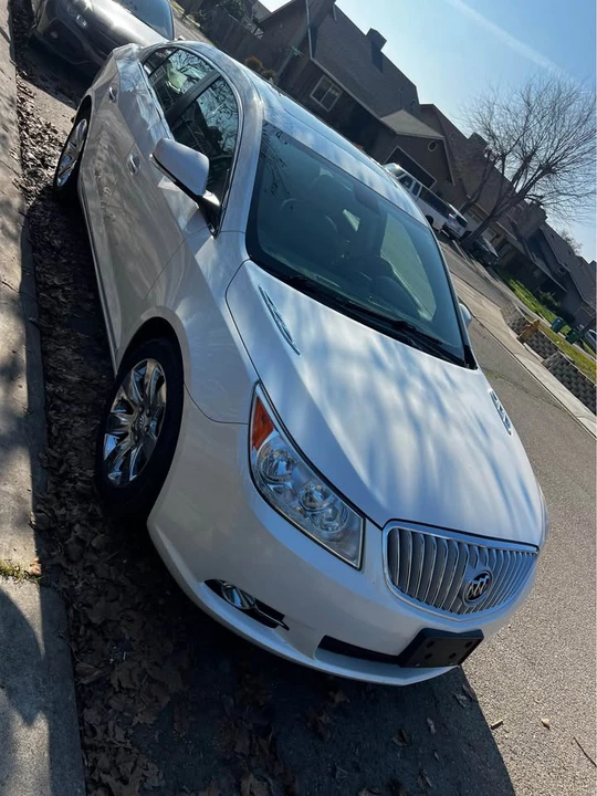 2010 Buick LaCrosse - Image 3 of 21