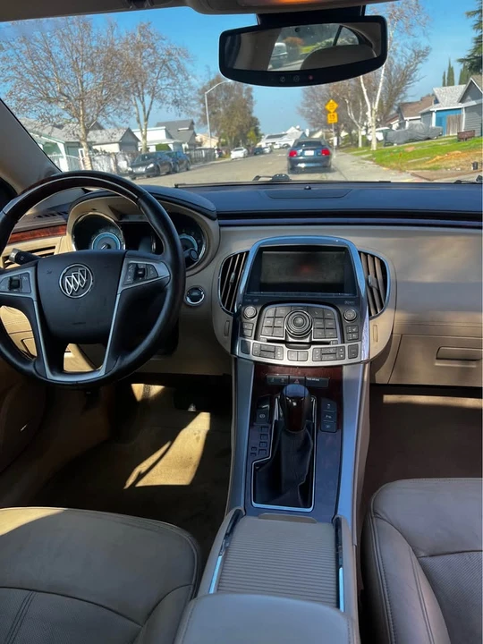 2010 Buick LaCrosse - Image 17 of 21