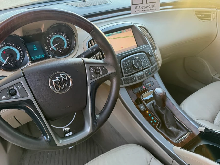 2010 Buick LaCrosse - Image 6 of 11