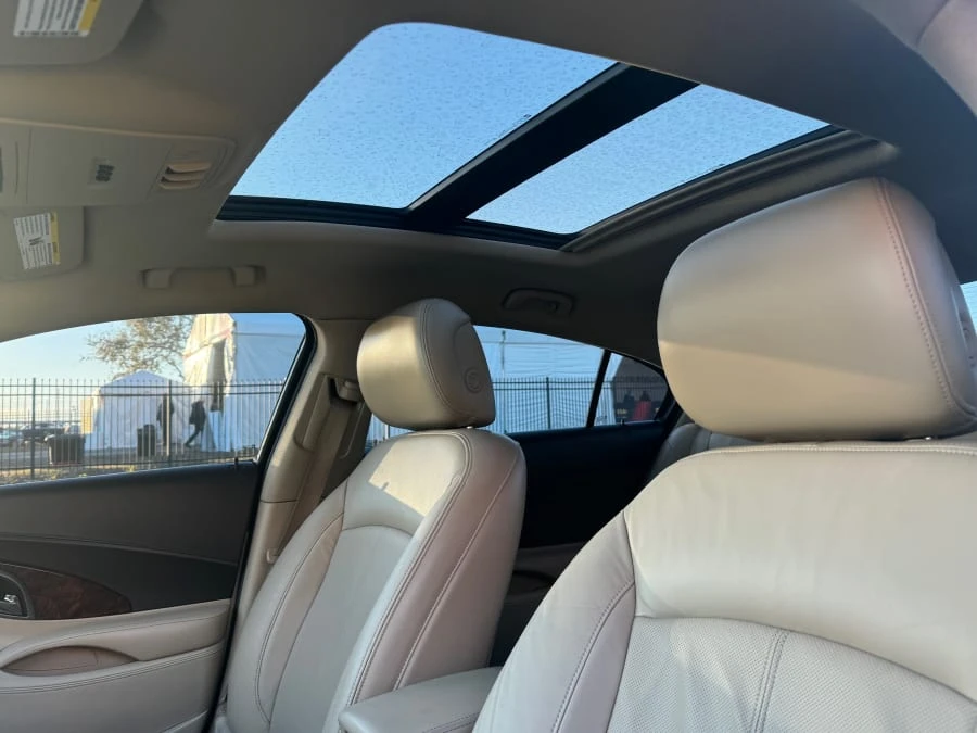 2010 Buick LaCrosse - Image 7 of 11