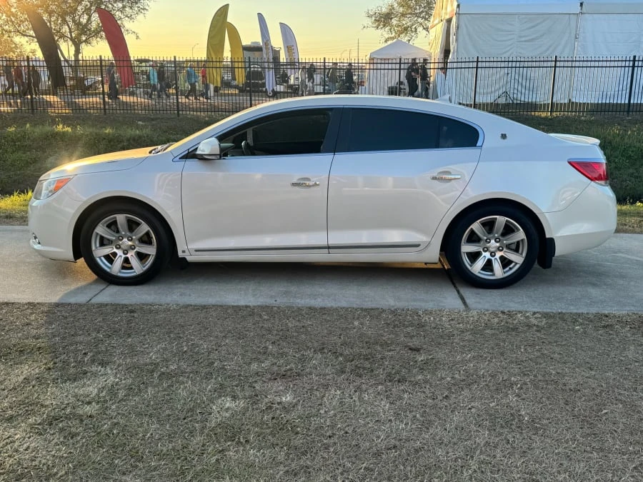2010 Buick LaCrosse - Image 2 of 11