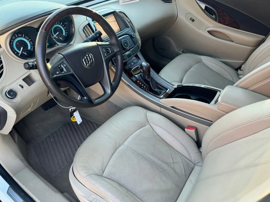 2010 Buick LaCrosse - Image 5 of 11