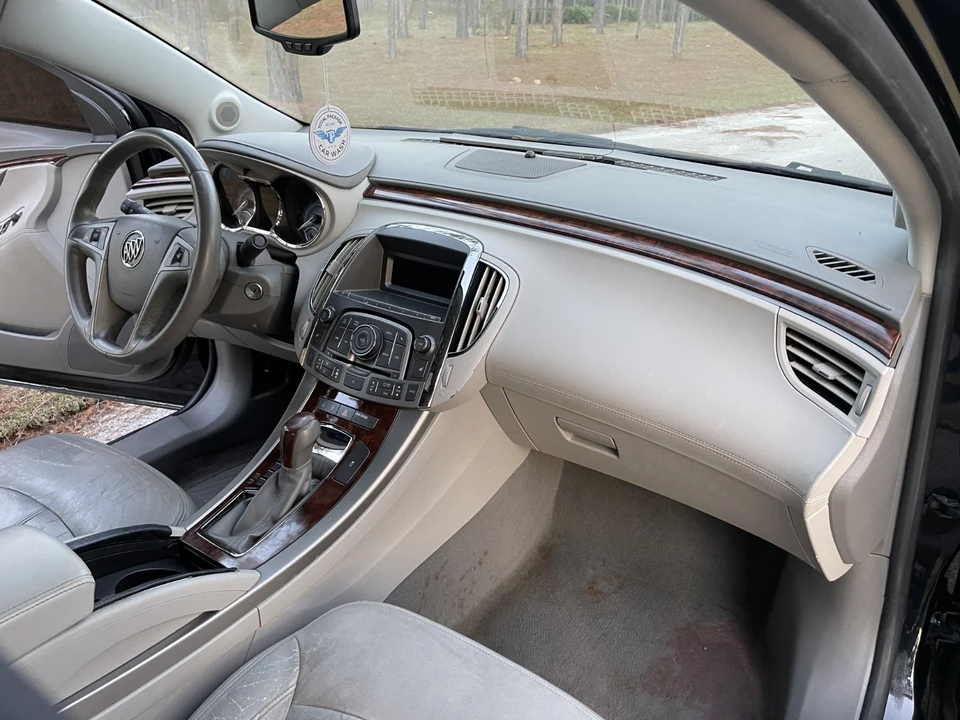 2010 Buick LaCrosse - Image 13 of 23
