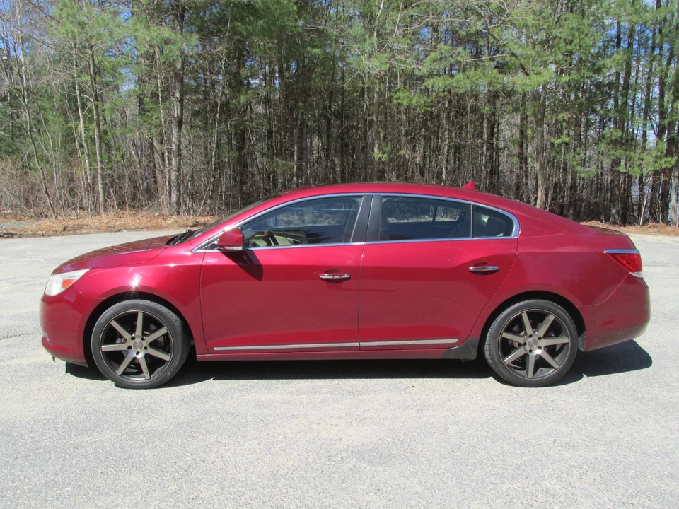 2010 Buick LaCrosse - Image 2 of 21