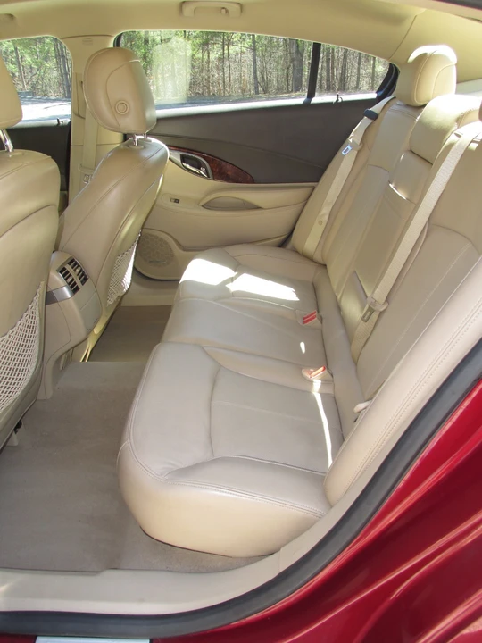 2010 Buick LaCrosse - Image 15 of 21