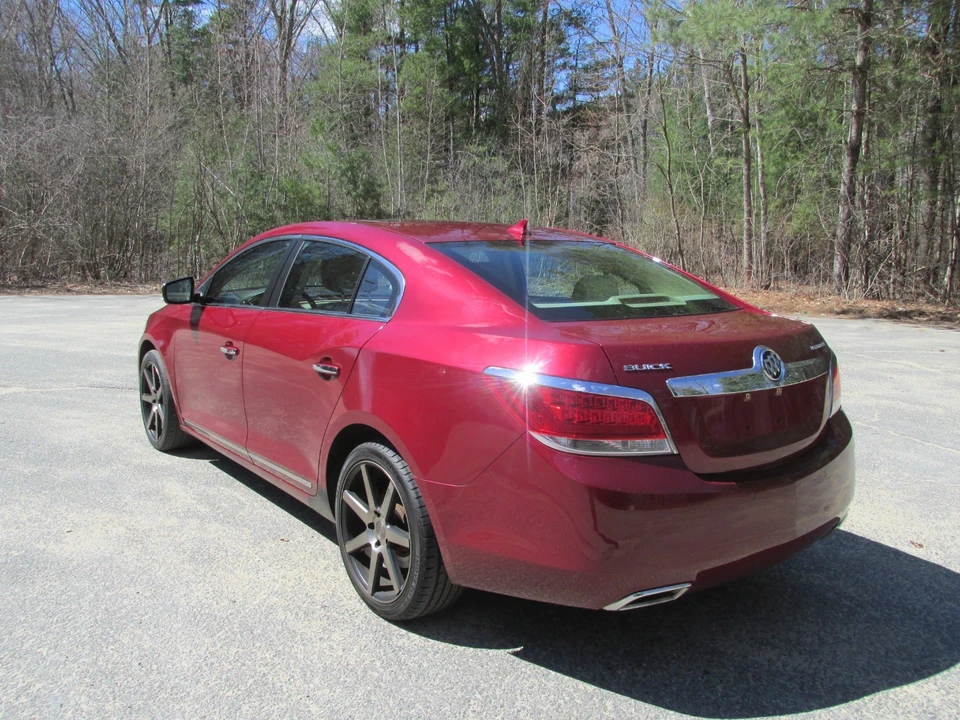 2010 Buick LaCrosse - Image 3 of 21