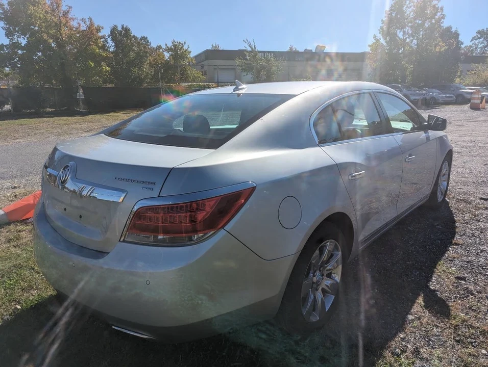2010 Buick LaCrosse - Image 3 of 21