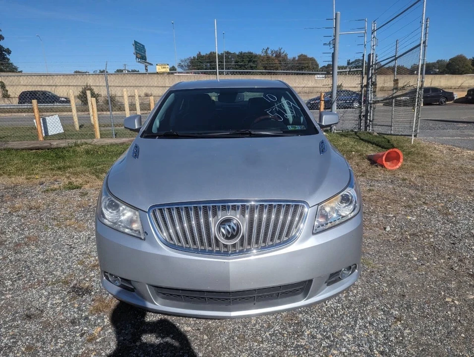 2010 Buick LaCrosse - Image 8 of 21