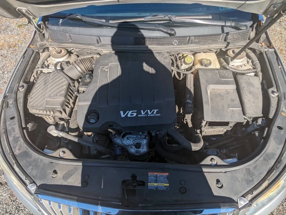 2010 Buick LaCrosse - Image 13 of 21