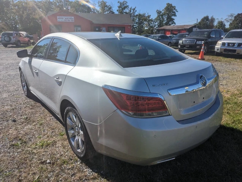 2010 Buick LaCrosse - Image 4 of 21