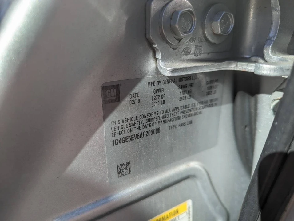 2010 Buick LaCrosse - Image 21 of 21