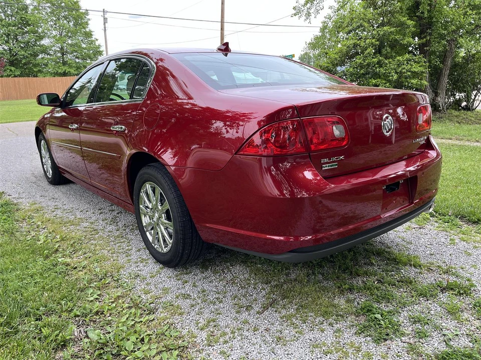 2010 Buick Lucerne - Image 4 of 31