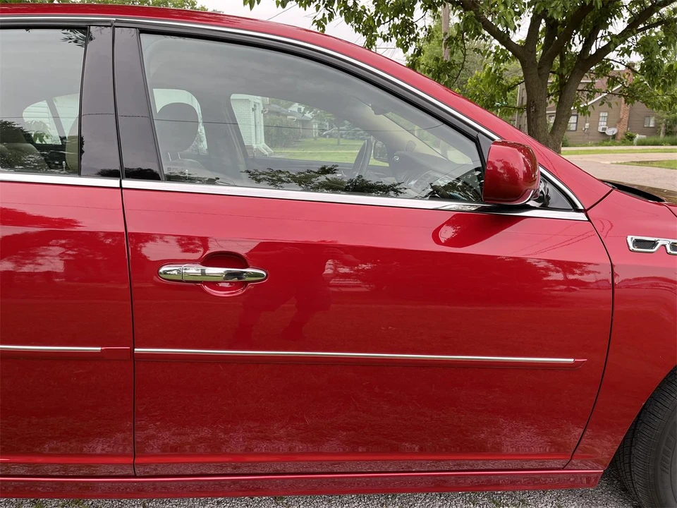 2010 Buick Lucerne - Image 18 of 31