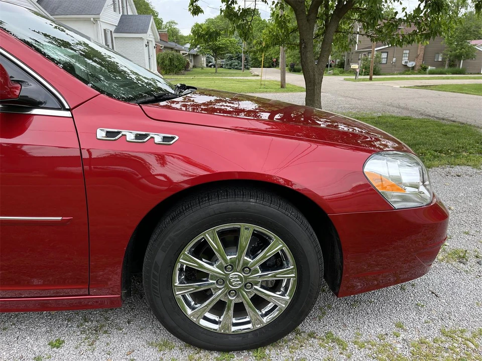 2010 Buick Lucerne - Image 19 of 31