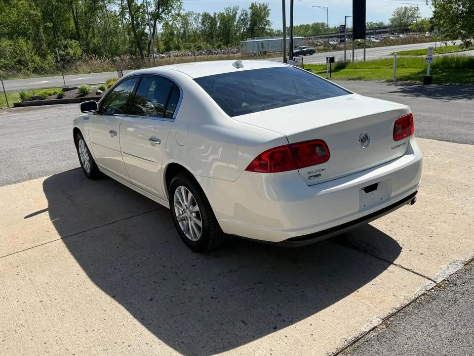2010 Buick Lucerne - Image 2 of 20