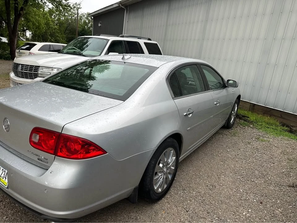 2010 Buick Lucerne - Image 4 of 9