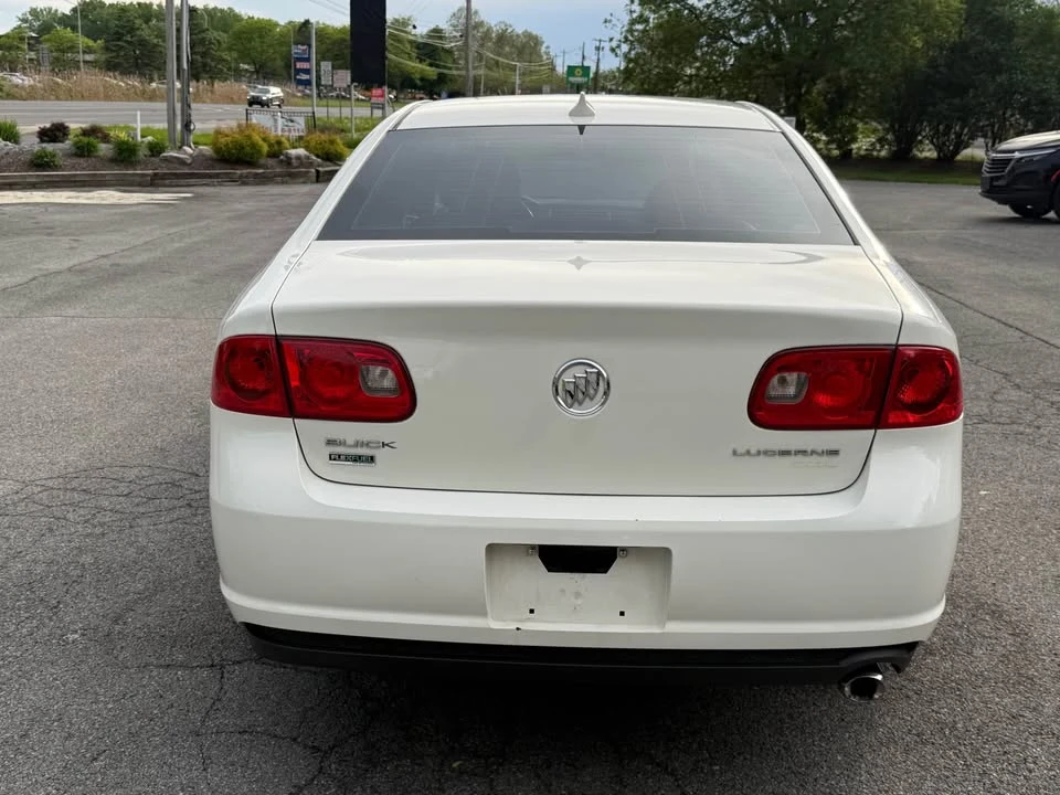 2010 Buick Lucerne - Image 11 of 20