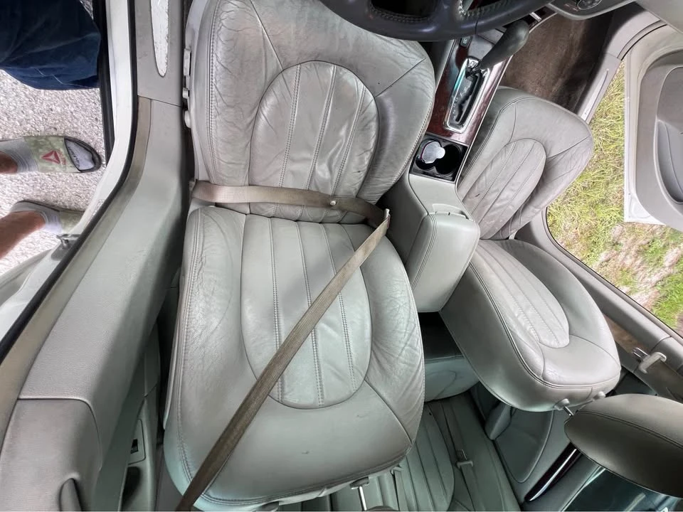 2010 Buick Lucerne - Image 9 of 10