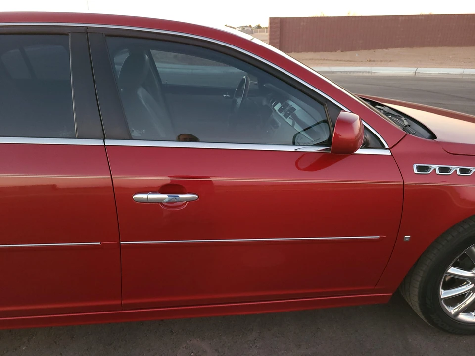 2010 Buick Lucerne - Image 29 of 31