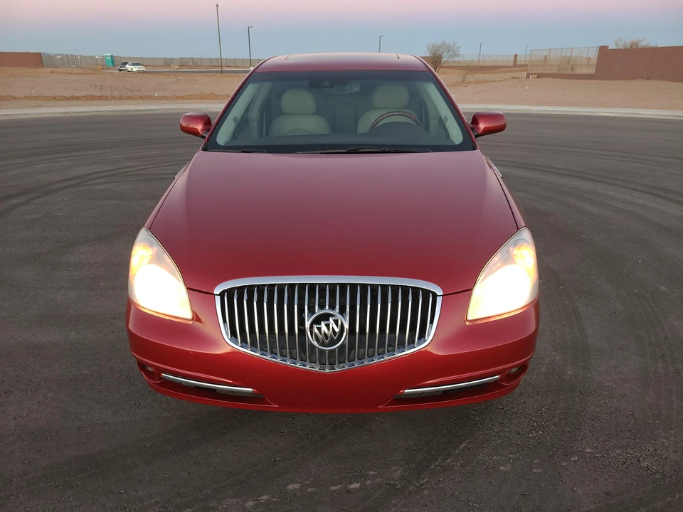 2010 Buick Lucerne - Image 6 of 31