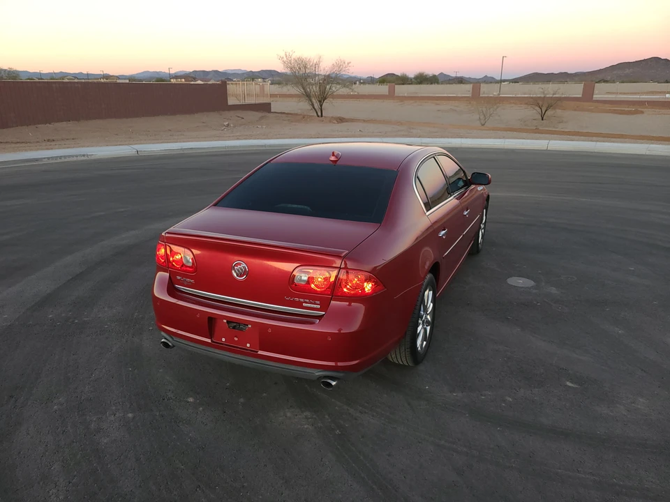 2010 Buick Lucerne - Image 11 of 31