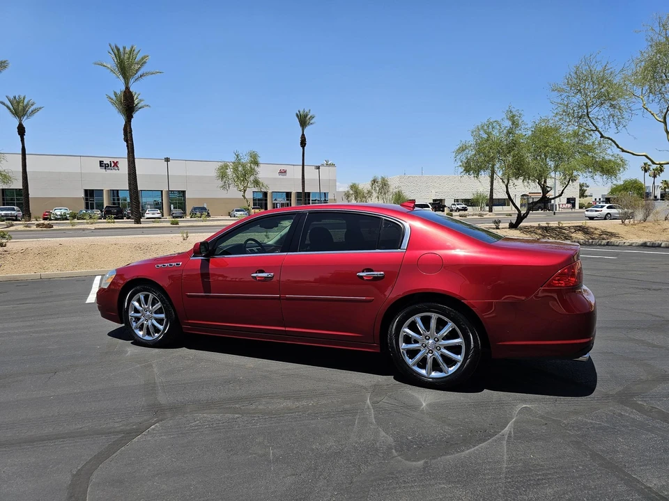 2010 Buick Lucerne - Image 11 of 31
