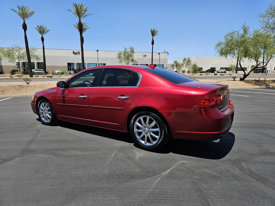 2010 Buick Lucerne - Image 12 of 31