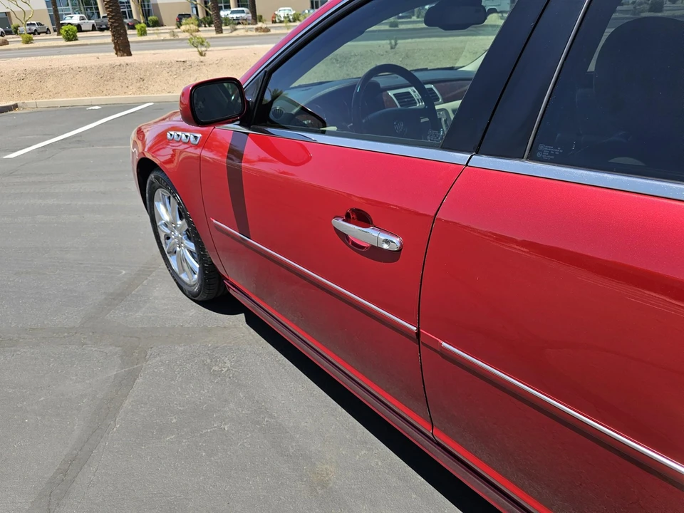 2010 Buick Lucerne - Image 29 of 31