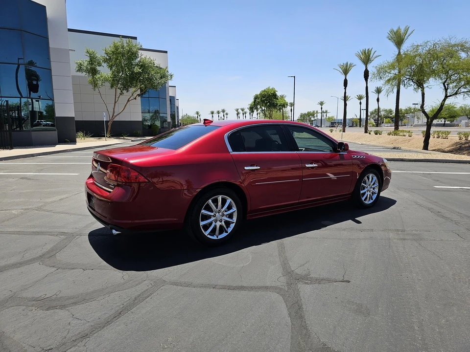 2010 Buick Lucerne - Image 16 of 31