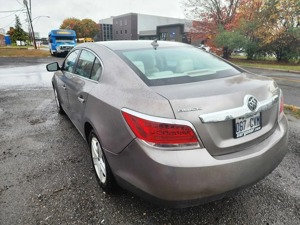 2010 Buick LaCrosse - Image 5 of 9