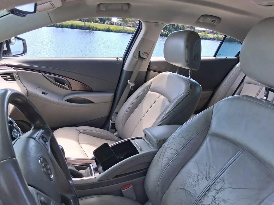 2010 Buick LaCrosse - Image 4 of 11