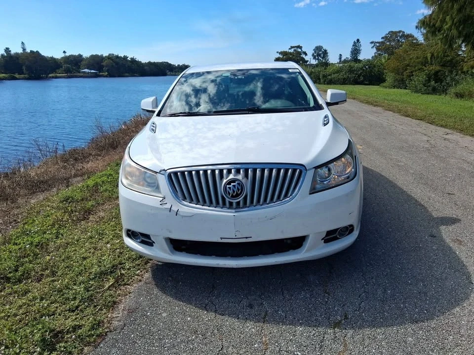 2010 Buick LaCrosse - Image 2 of 11