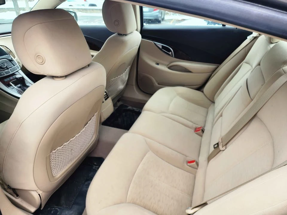 2010 Buick LaCrosse - Image 9 of 10