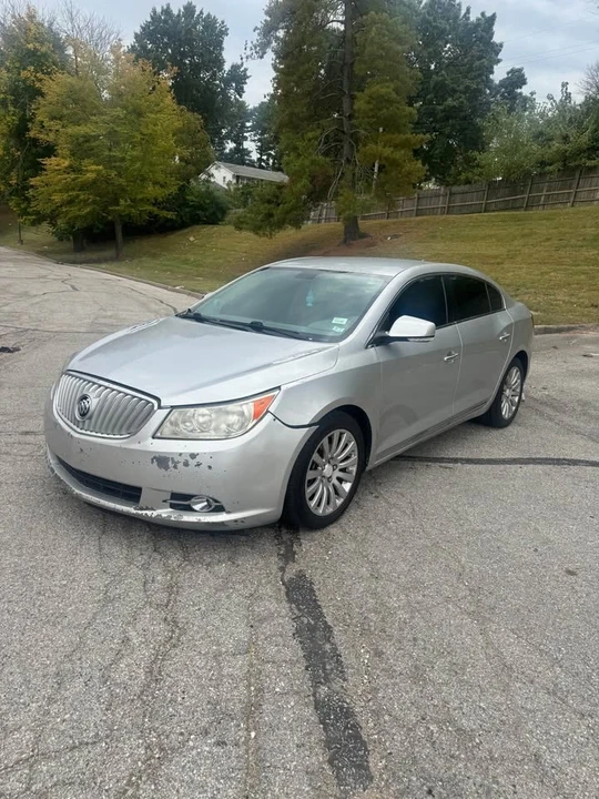 2010 Buick LaCrosse - Image 2 of 10