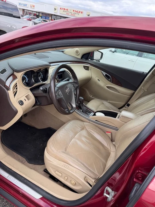 2010 Buick LaCrosse - Image 6 of 8