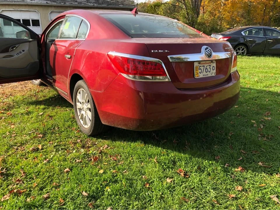 2010 Buick LaCrosse - Image 3 of 7