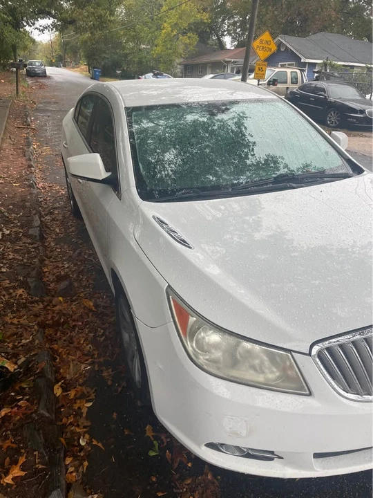 2010 Buick LaCrosse - Image 3 of 10