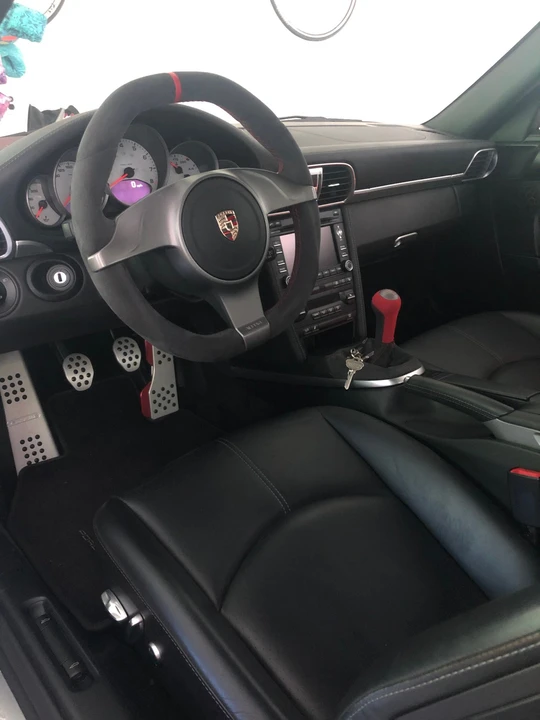 2010 Porsche 997 Carrera 4S - Image 10 of 24