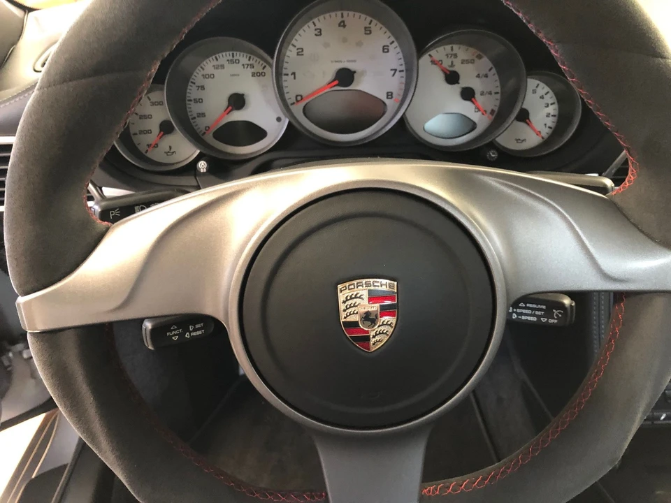 2010 Porsche 997 Carrera 4S - Image 15 of 24