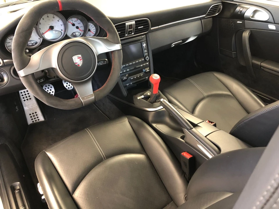 2010 Porsche 997 Carrera 4S - Image 24 of 24