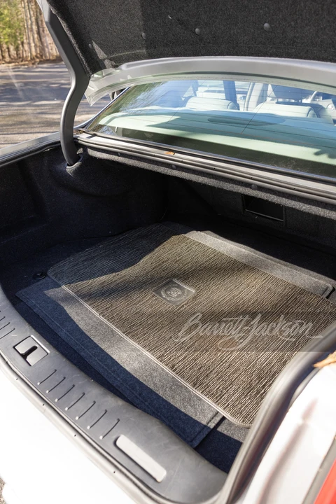 2010 Cadillac DTS - Image 12 of 17