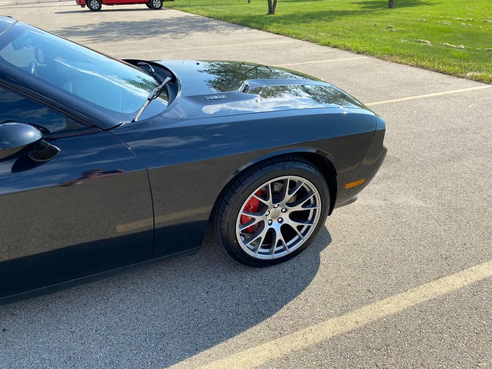 2010 Dodge Challenger 3rd Gen - Image 8 of 22