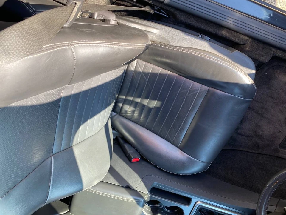2010 Dodge Challenger 3rd Gen - Image 19 of 22